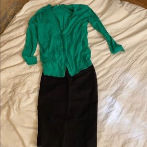 Classic Black pencil skirt- like new. Sz 14